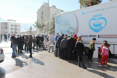 BÜYÜKŞEHİR BELEDİYESİ MOBİL AŞEVİ ISPARTA’DA 