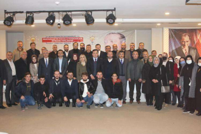 AK PARTİ HEYETİ MUHTARLARLA BULUŞTU