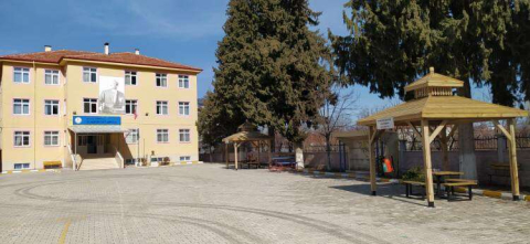  KEPEZ BELEDİYESİ'NDEN ÖĞRENCİLERE KAMELYA