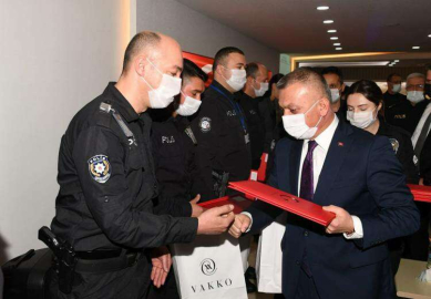ANTALYA HAVALİMANI PERSONELİ ÖDÜLLENDİRİLDİ
