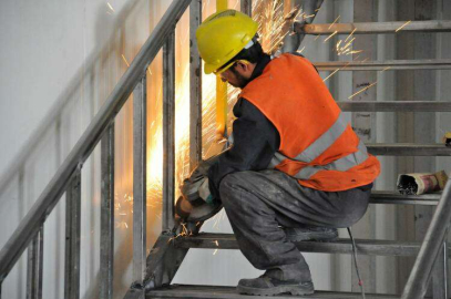 STAJ BORÇLANMASI BÜTÇEYE 40,5 MİLYAR LİRA GELİR GETİRECEK