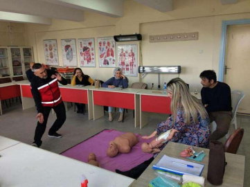 ÖĞRETMENLERE İLK YARDIM EĞİTİMİ