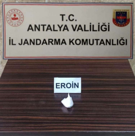 JANDARMA 8 GRAM EROİN ELE GEÇİRDİ
