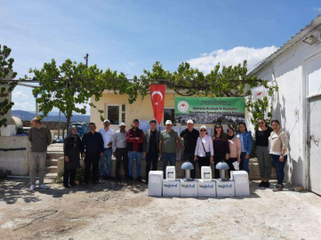 MANTAR ÜRETİCİLERİNE IŞIKLI TUZAK, DEZENFEKTAN VE NEMATOD DAĞITIMI YAPILDI