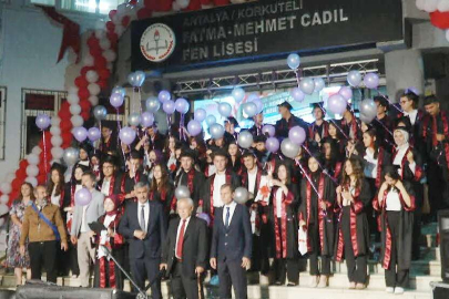 Korkuteli Cadıl Fen Lisesi’nde Mezuniyet Coşkusu