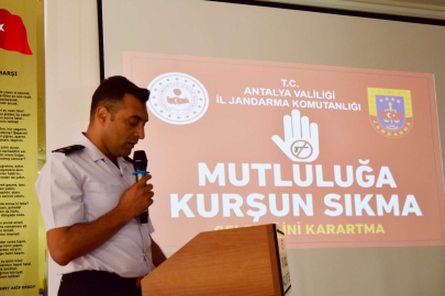 Mutluluğa Kurşun Sıkma Geleceğini Karatma