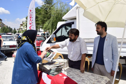 Saadet Partisi Stant Açtı