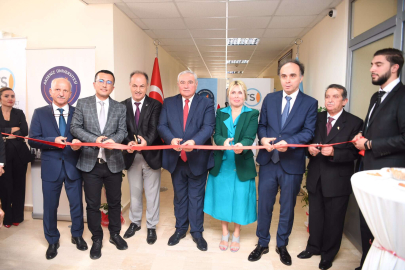 Korkuteli MYO'da Elektronik Haberleşme Laboratuvarı açıldı