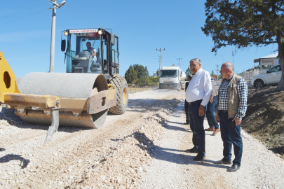Korkuteli Yeleme grup yolunda stabilize çalışması