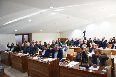 Komisyonlara yine aynı isimler seçildi
