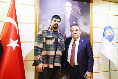 Başkan Böcek: ‘Cengizhan Şimşek oğlumun yanındayım’