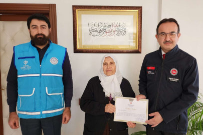 Depremzedeler için kutsal topraklara gitmekten vazgeçtiler