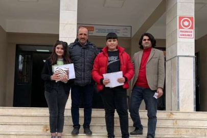 Fotoğraf yarışmasında dereceye giren öğrencilere ödülleri verildi