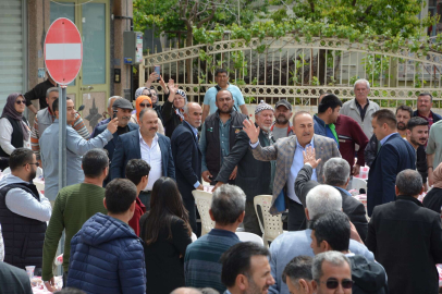 Korkuteli Çavuşoğlu’nu Bağrına Bastı