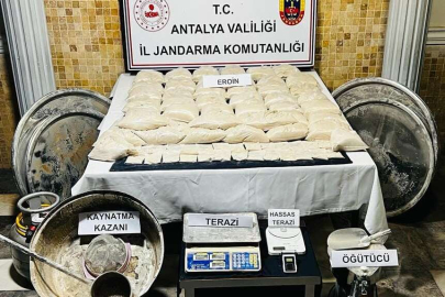 Jandarmadan Dev Operasyon: 68,2 Kilogram Eroin Ele Geçirildi