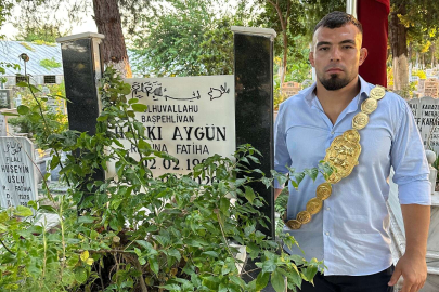 Zeybek Altın Kemeri Aygün’ün mezarına götürdü