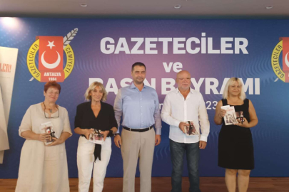 “Basın çalışanlarının şartları ‘İYİ’leştirilmeli”