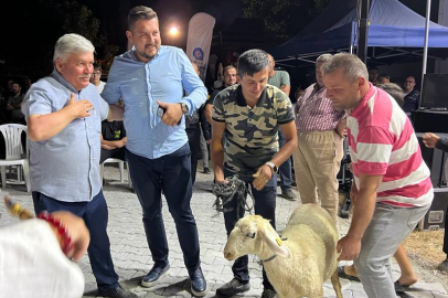 Osmankalfalarda Şenlik Ağası Başkan Caran oldu