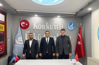 Ülkü Ocaklarında bayrak değişimi