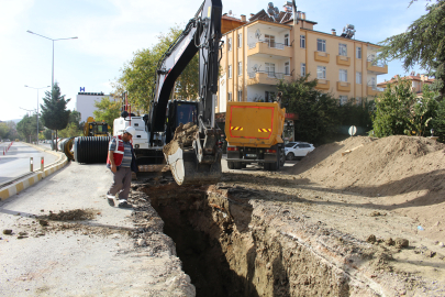 Korkuteli İstiklal Caddesi alt yapısı yenileniyor