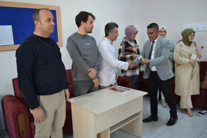Protokolden Öğretmenlere anlamlı ziyaret