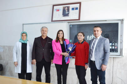 Korkuteli’nde öğrenciler yazarlarla buluşuyor