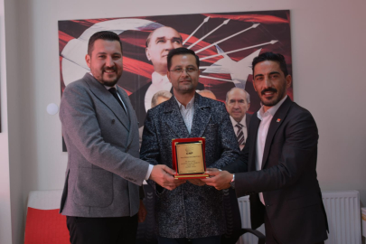 Geçmiş Dönem İlçe Başkanlarından Caran'a tam destek