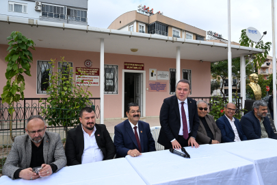 Başkan Böcek, muhtarlarla bir araya geldi