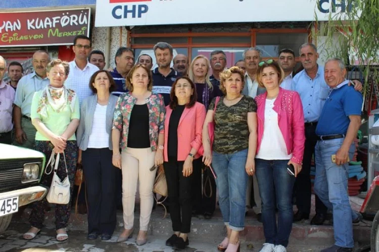 Varlık Hayır Ofisi CHP’yi ziyaret etti