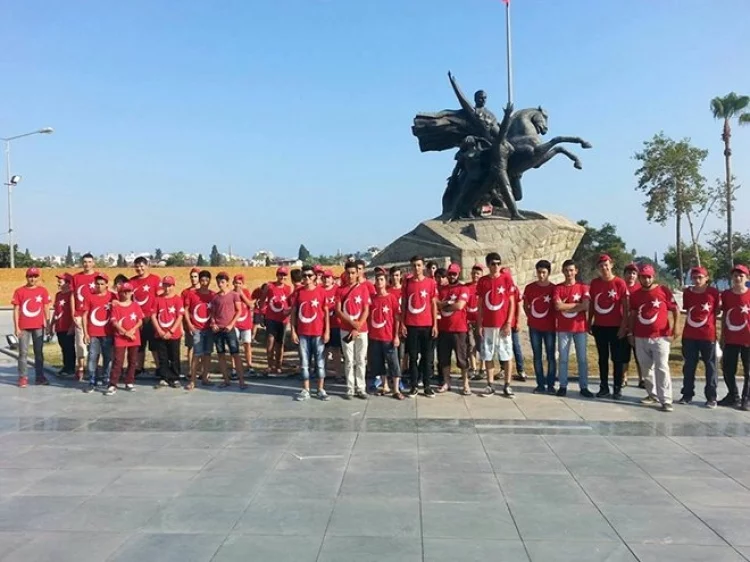 Korkutelili gençler Antalya’yı gezdiler