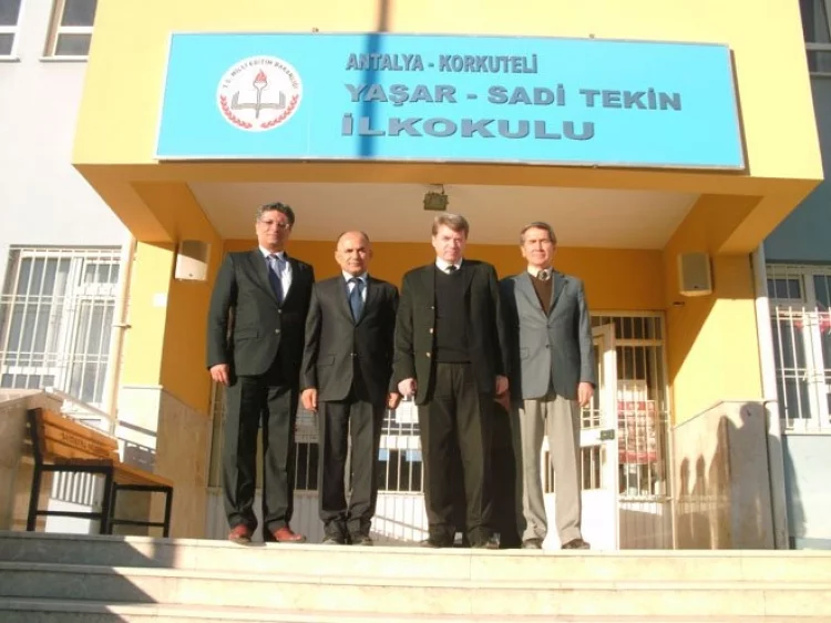 Kaymakam Karahan okulları ziyaret etti