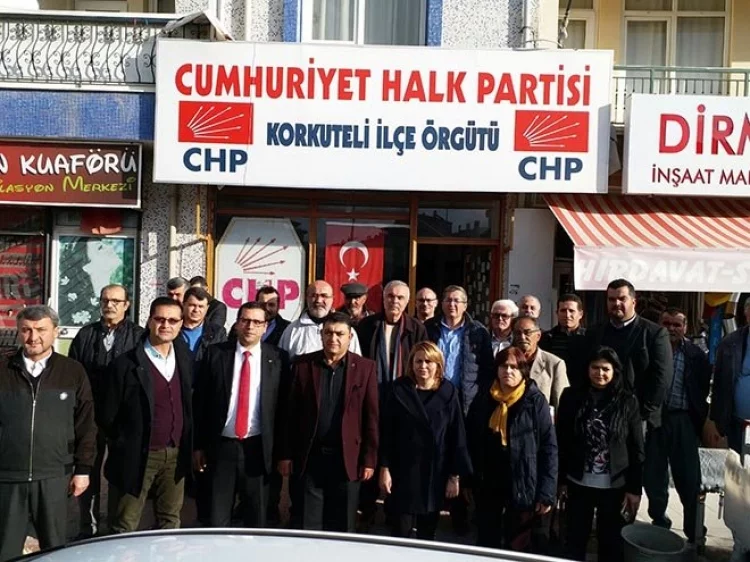 Adaylar CHP’yi ziyaret etti