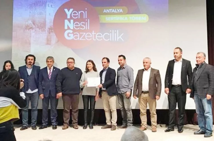 Antalya’da Yeni Nesil Gazeteciler Mezun Oldu