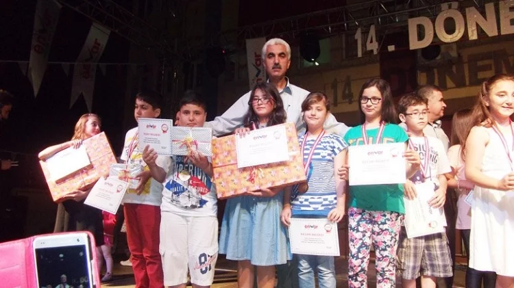 Yaşar-Sadi Tekin İlkokulu Öğrencileri Başarıdan Başarıya Koşuyor
