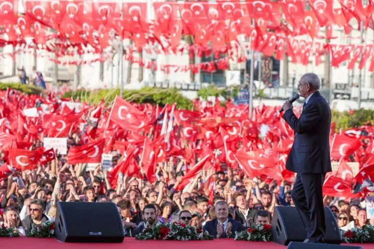 CHP Kılıçdaroğlu’nu bekliyor