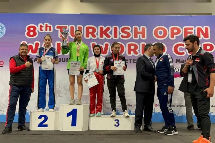 Korkuteli Belediyespor Kulübü Sporcusu Özgen Dünya Şampiyonu oldu